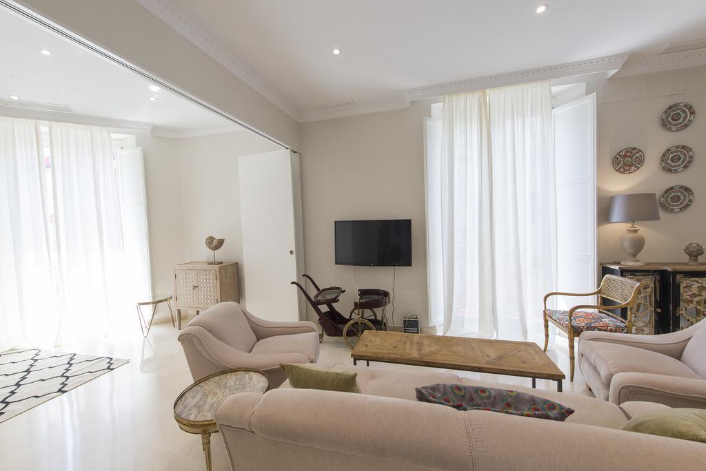 Apartamento Living By Cathedral Sewilla Zewnętrze zdjęcie
