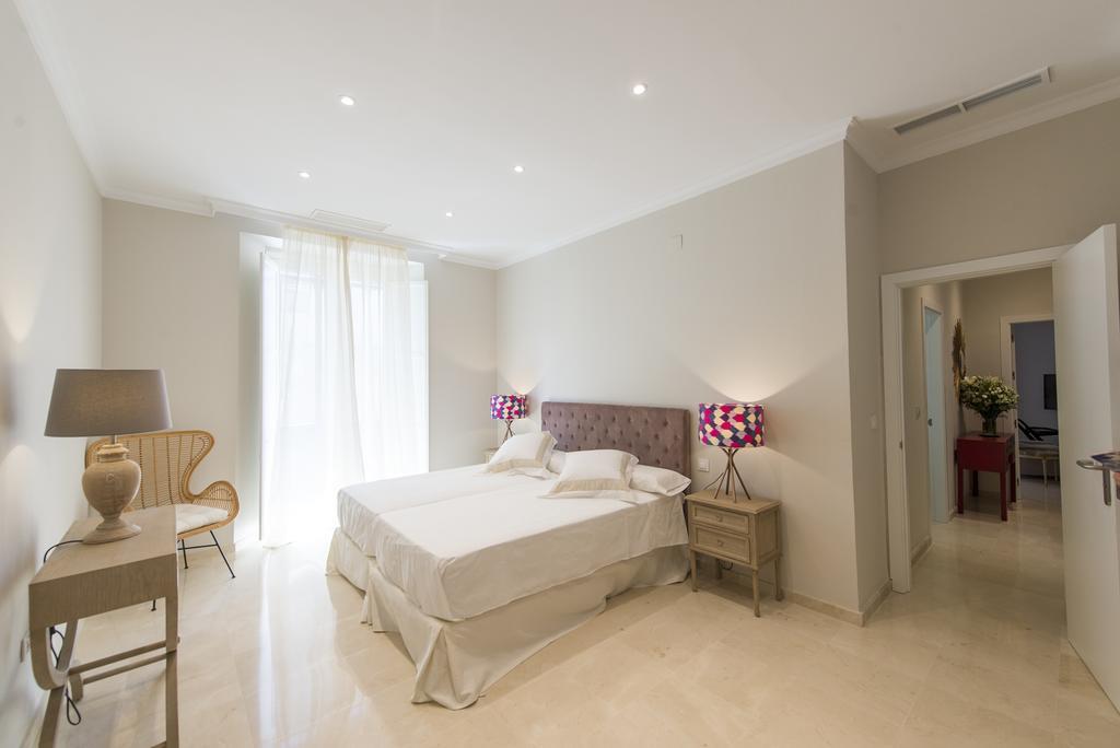 Apartamento Living By Cathedral Sewilla Zewnętrze zdjęcie